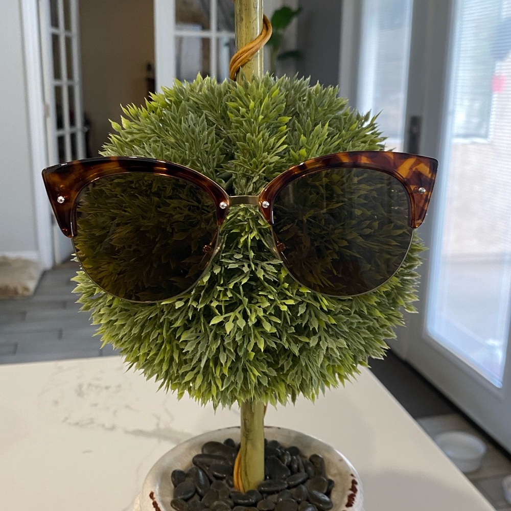 Nine West Stylish Tortoise Shell Sunglasses